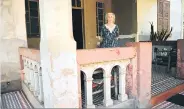  ?? Gina Mardones ?? Oulevantin­a Cruz, 79, conta que o pai transporta­va materiais de construção com seu caminhão