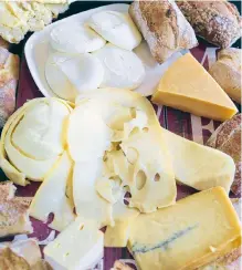  ?? ARCHIVO / ADN ?? Una tabla de quesos debe ofrecer variedad en sabores y cortes.