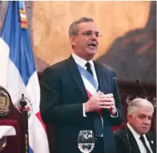  ?? ARCHIVO ?? ↑ El presidente Luis Abinader habla al país desde el Congreso Nacional.