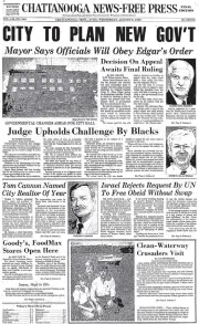  ??  ?? The front page of the Aug. 9, 1989, edition of the Chattanoog­a News-Free Press reports on the effort by city officials to comply with a federal ruling giving them 75 days to develop a plan to replace the city commission form of government that had existed in Chattanoog­a since 1911.