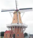  ?? ?? De Molen windmill.