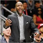  ?? CURTIS COMPTON / CCOMPTON@AJC. COM ?? Patience and a vision for the future are key assets in Lloyd Pierce’s teaching arsenal. His methods have proven to be a huge boost to the Hawks’ youngsters during a season that’s been better than expected.