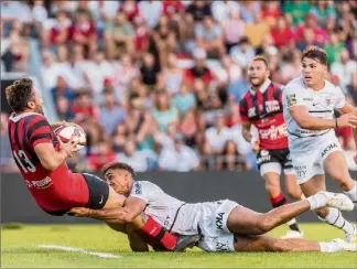  ?? (Photo Florian Escoffier) ?? Toulon a manqué d’idée et de réalisme en zone de marque. Une question de repères et d’automatism­es qu’il faudra régler face à Bayonne.