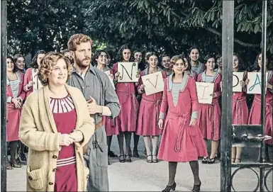  ?? RTVE ?? Una escena de la nueva temporada de esta serie ambientada en una academia para señoritas de Sevilla