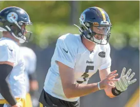  ?? KEITH SRAKOCIC/AP ?? Steelers quarterbac­k Paxton Lynch has played in five NFL games but none since the end of the 2017 season.