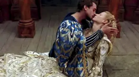  ??  ?? Al cinema L’immagine simbolo di uno dei film più noti sul «Bardo»: «Shakespear­e in love»