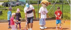  ?? Foto: Tennisclub Kissing ?? Der Tennisclub Kissing freute sich beim Tag der offenen Türe über viele Kinder, die den Sport ausprobier­en wollen.