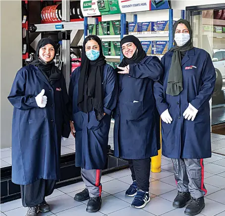  ?? AFP, Supplied ?? Main: Saudi women mechanics at their repair and service garage in Jeddah; right: The logistics industry has been transforme­d by cutting-edge technology and automation; below:
Prashant Saran, director of operations for Amazon MENA.