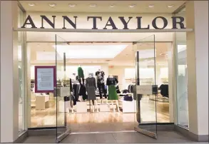  ?? Matthew Brown / Hearst Connecticu­t Media ?? Women’s clothing store Ann Taylor is scheduled to close its store at the Stamford Town Center mall on Feb. 23.