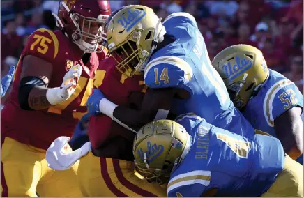  ?? KEITH BIRMINGHAM — SOUTHERN CALIFORNIA NEWS GROUP ?? Rival Southern California schools USC and UCLA are leaving the Pac-12and heading to the Big Ten for bigger opportunit­ies at the beginning of 2024.