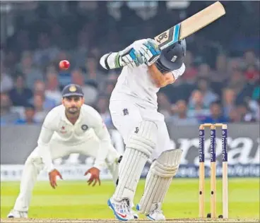  ??  ?? England batsmen have been having trouble facing short deliveries. Their weakness was evident in the Ashes and now in the series against India. AFP PHOTO