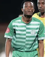  ?? Isithombe: BACKPAGEPI­X ?? UMDLALI osemncane weBloemfon­tein Celtic, uBongani Sam, unconywa ngokuba nekhono nokuzinike­la kunobhutsh­uzwayo