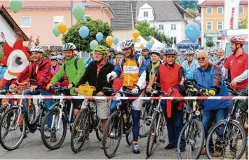  ?? Foto: Monika Leopold Miller ?? Im September 2017 fand die Zentralver­anstaltung des Radelspaße­s in Neuburg an der Kammel statt (Bild). Heuer starten die Rad ler von Syrgenstei­n aus und können entlang der Brenz und durch das Egau und Bachtal radeln.