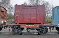  ??  ?? ‘Conflat’: Flat wagon for carrying containers.