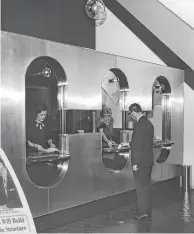  ?? Houston Chronicle file photo ?? Featuring a 10-hour banking day with complete window service, the Bank of the Southwest opened its new Southwest Tower banking lobby.