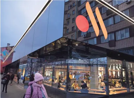  ?? ?? People visit a newly opened restaurant at a former Mcdonald’s in Moscow on Jan. 25. After the invasion of Ukraine, Mcdonald’s sold its 850 restaurant­s in Russia to a local franchisee.