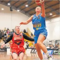  ?? Photo / Photosport ?? Southern Hoiho forward Laina Snyder scored 32 in a losing cause as Tauihi Basketball Aotearoa ushered in a new era in women’s sport.