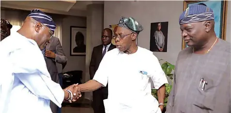  ??  ?? Presidenti­al candidate of the Peoples Democratic Party (PDP), Atiku Abubakar ( left); former President Olusegun Obasanjo and exGovernor of Osun State, Olagunsoye Oyinlola, during Atiku’s visit to Obasanjo in Abeokuta…yesterday.