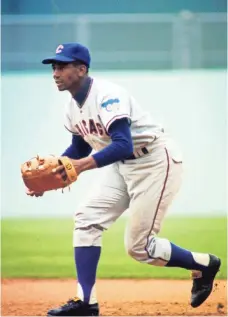  ?? UNDATED FILE PHOTO BY DARRYL NORENBERG/USA TODAY SPORTS ?? First baseman Ernie Banks played 19 seasons and 2,528 games, but the 14-time All-Star’s Cubs teams never made the playoffs.