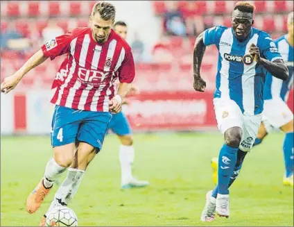  ?? FOTO: ICONNA ?? Caicedo, en un partido amistoso contra el Girona Esta temporada, salvo sorpresa, el ecuatorian­o lucirá la camiseta rojiblanca