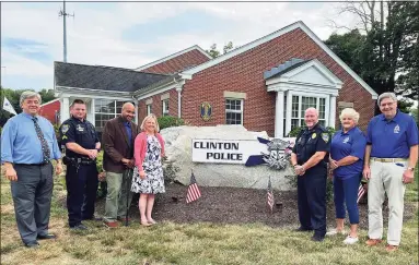  ?? Sarah Page Kyrcz / For Hearst Connecticu­t Media ?? Community groups joined the Clinton Police Department for the kickoff of the Clinton Community Assistance Team program. Above, from left are David Melillo, director, Clinton Human Services; Clinton Police Cpl.l Nicholas Torino; M.D. Birmingham, co-founder, UR Community Cares; Michelle Puzzo, co-founder, UR Community Cares; Clinton Police Chief Vincent DeMaio; Jane Scully-Welch, CCAT volunteer and Miner Vincent, Families Helping Families.