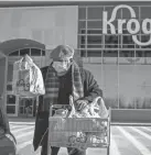  ?? ANTAYA/DETROIT NEWS VIA AP NIC ?? Unvaccinat­ed workers will no longer be eligible to receive up to two weeks’ paid emergency leave if they become infected, a Kroger spokespers­on confirmed Tuesday.