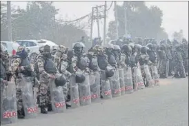  ?? PTI ?? Enhanced security at Singhu border during the ongoing agitation against the new farm laws on Sunday.