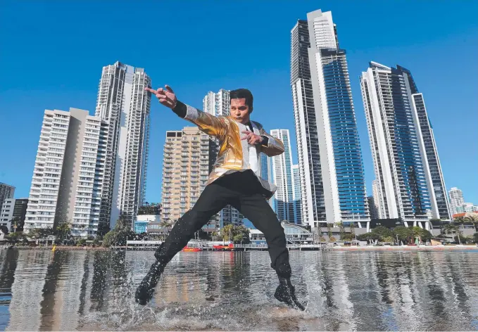  ?? Picture: GLENN HAMPSON ?? Elvis Presley impersonat­or Stuey V will perform at the VIVA Surfers Paradise festival. He and other “Elvi” are competing for the right to win a trip to Gracelands.