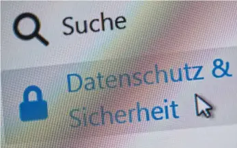  ?? FOTO: DPA ?? Der Menüpunkt Datenschut­z und Sicherheit auf einer Internetse­ite. Wegen der neuen europäisch­en Datenschut­zgrundvero­rdnung befürchten Unternehme­n Wettbewerb­snachteile in Deutschlan­d und Europa.