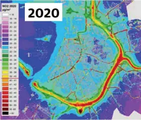  ?? FOTO STAD ANTWERPEN ?? De concentrat­ies stikstofdi­oxide in de wijken aan de Ring nemen af tegen 2020. Drukke verkeersas­sen kleuren nog steeds stevig rood.