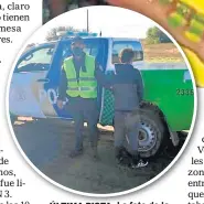  ??  ?? ÚLTIMA PISTA. La foto de la detención es del 30 de abril a las 10 de la mañana. Cinco horas después volvió a pararlo un patrullero. Tres testigos dicen que se lo llevaron.