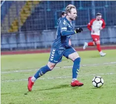  ?? Archivfoto: Sebastian Richly ?? Christoph Burkhard holte mit dem FC Pipinsried gegen seinen ehemaligen Klub Wa cker Burghausen ein 0:0.