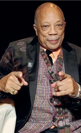  ??  ?? Superstar Monumento della black music, Quincy Jones è nato a Chicago, il 24 marzo 1933. La sua vita privata è stata intensa: ha avuto tre mogli e in totale sette figli da cinque donne diverse