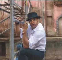  ?? ARIEN CHANG ?? Le titre du nouvel album de Roberto Fonseca, ABUC, fait référence à son pays natal, Cuba, mais à l’envers.