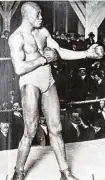  ?? Houston Chronicle file ?? Boxer Jack Johnson rose from the docks of Galveston to become the first Black World Heavyweigh­t Champion from 1908 to 1915.