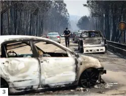  ?? PHOTOS AFP ?? 1. L’incendie a ravagé plusieurs habitation­s et a forcé l’évacuation des résidents de trois villages. 2. Près de 2000 pompiers ont été mobilisés pour lutter contre les feux de forêt. 3. La majorité des victimes ont péri dans leurs voitures, surprises...