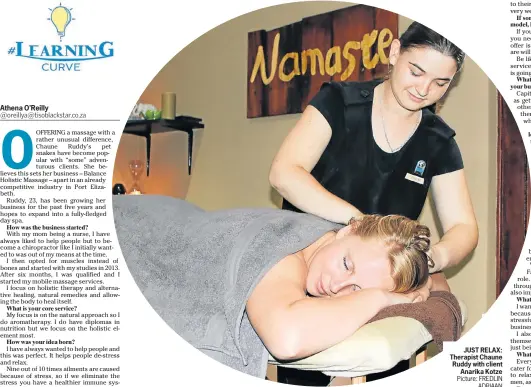  ?? Picture: FREDLIN ADRIAAN ?? JUST RELAX: Therapist Chaune Ruddy with client Anarika Kotze