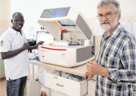  ?? FOTO: COMBONI-MISSIONARE ?? Bruder Günther Nährich im Sankt-Kizito-Hospital in Matany in Uganda.