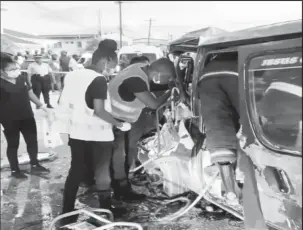  ?? ?? Screenshot of the crash scene from Lionel Campbell’s video on Facebook