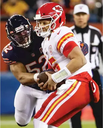  ?? JONATHAN DANIEL/GETTY IMAGES ?? Bears outside linebacker Khalil Mack tried to put some pressure on the NFL on Sunday.