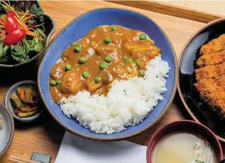  ?? RAFAEL SALVADOR ?? Curry japonês. Ensopado combina sabores picantes e adocicados, perfeito para o frio