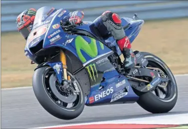  ??  ?? INCONTESTA­BLE. Maverick Viñales demostró en la primera jornada de libres que va a por la victoria.