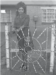  ?? Picture: BAILEYS ARCHIVES ?? GIRL NEXT DOOR: Winnie Mandela at her home in Orlando in September 1970