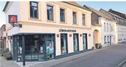  ?? RP-FOTO: MÖW ?? In Nachbarsch­aft der Löwen-Apotheke in Aldekerk soll das neue Ärztehaus entstehen.