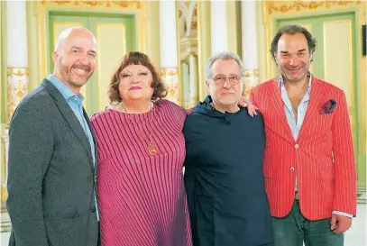  ?? LICEU ?? Víctor Garcia de Gomar, Elena Pankratova, Josep Pons y Nikolai Schukoff, en el Liceu