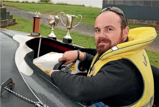  ?? JOHN HAWKINS/STUFF 635742213 ?? Andrew Railton and the 700cc Schmanski V bottom he drove to win the formula three class at the South Island Power Boat Championsh­ip.