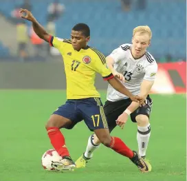  ?? FOTO EFE ?? Déiber Caicedo, en una de las acciones de juego ante el conjunto alemán, que le cerró los espacios a Colombia.