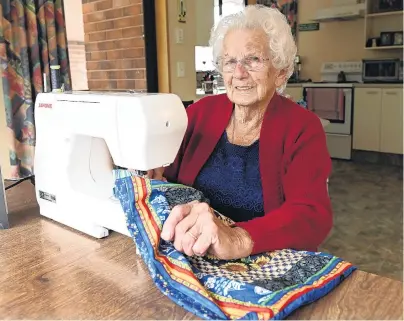  ?? PHOTO: LINDA ROBERTSON ?? Nimble . . . Ina Panting of Balclutha turns 100 on Sunday. Mrs Panting lives in her own home, sews bags for charity, knits and does the Otago Daily Times CodeCracke­r every day.