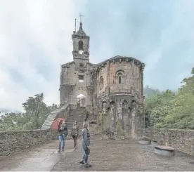  ?? ?? Monasterio de Caaveiro, municipio de A Capela
