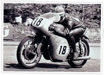  ??  ?? Hailwood takes 3rd: Lightweigh­t TT in 1958.